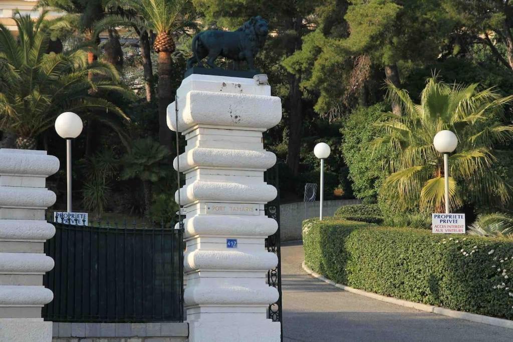Le Titanic Apartment La Seyne-sur-Mer Bagian luar foto